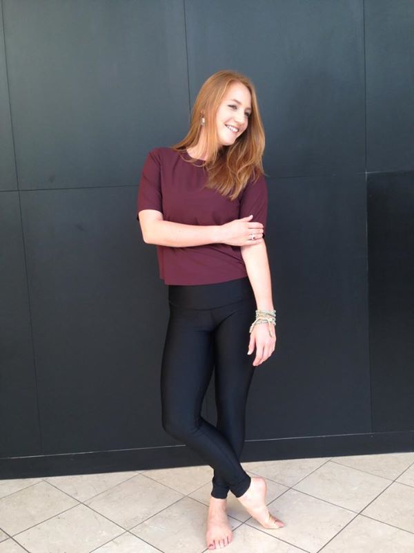 lululemon-bordeaux-drama-good-go-tee-high-rise-black-shine-tights