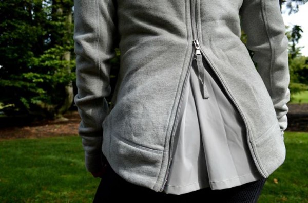 lululemon-heathered-light-grey-en-route-jacket