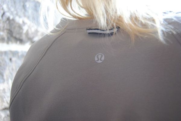 lululemon storm grey reflective sleeves mile high home stretch crew pullover polartec