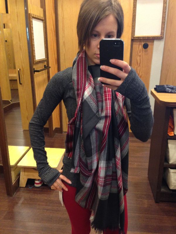 Lululemon try-on review pranayama scarf deep coal nimbus deepest cranberry plaid pranayama merino wool scarf