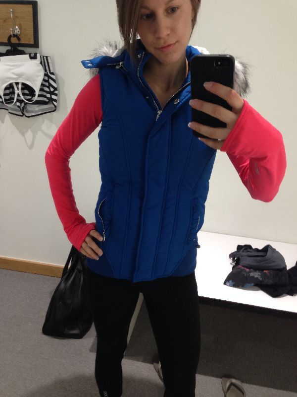 Try-On Reviews Bonus: Lorna Jane Candy Puffa Vest + Mix Up Shorts + Aster  Crop + Davina LS - Agent Athletica