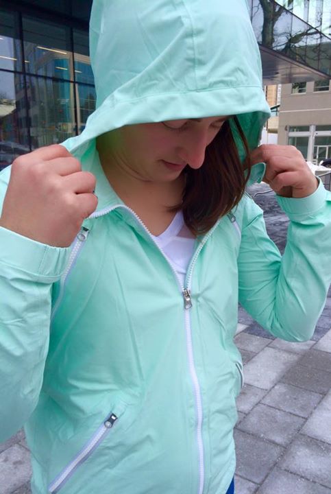 Lululemon sea mist rise and shine jacket