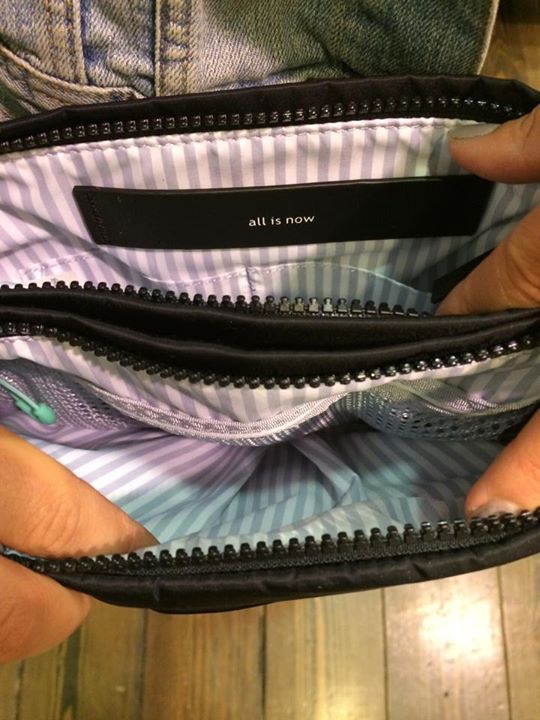 Lululemon hip to be free bag inside pockets