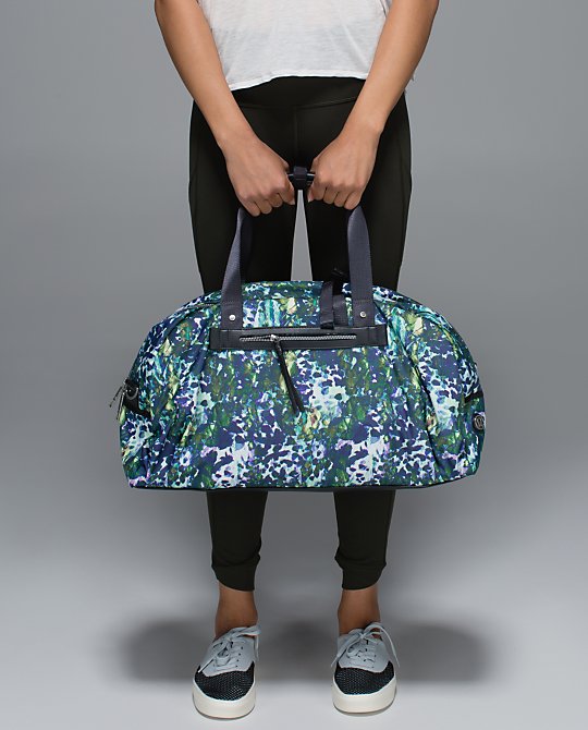 Lululemon floral backdrop all you need duffel