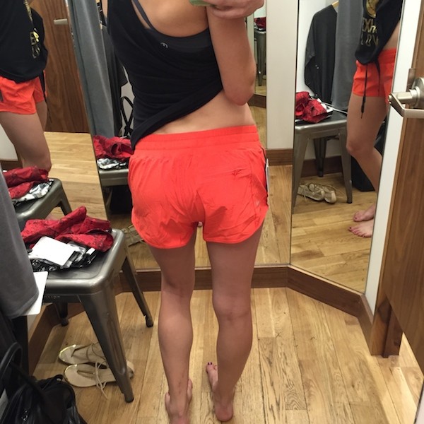Lululemon alarming hotty hot shorts review 4