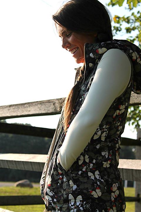 Lululemon soft earth so fly butterfly reversible the fluffiest vest