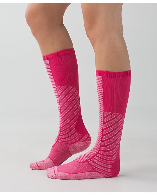 Lululemon training tough socks bon bon pink