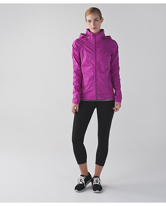Lululemon ultra violet gather and sprint jacket