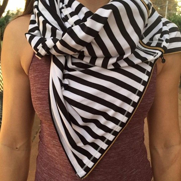 Lululemon apex stripe vinyasa scarf zips