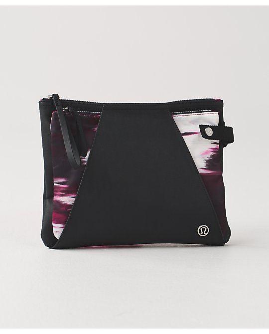 Lululemon black pigment wind berry rumble in the present pouch