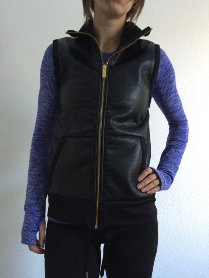 Alala black sherpa vest review 1