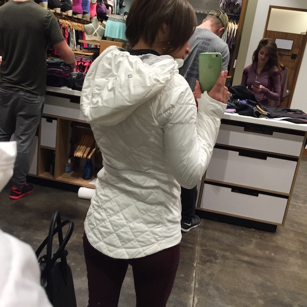 Lululemon white down for a run jacket review 3