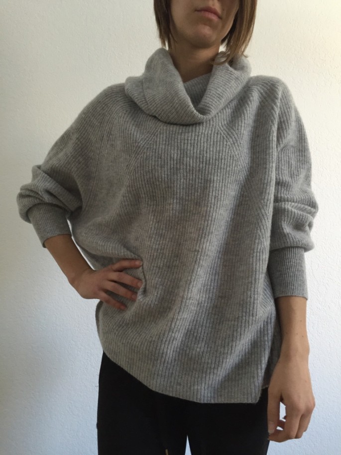 Nesh NYC oversized cashmere sweater review