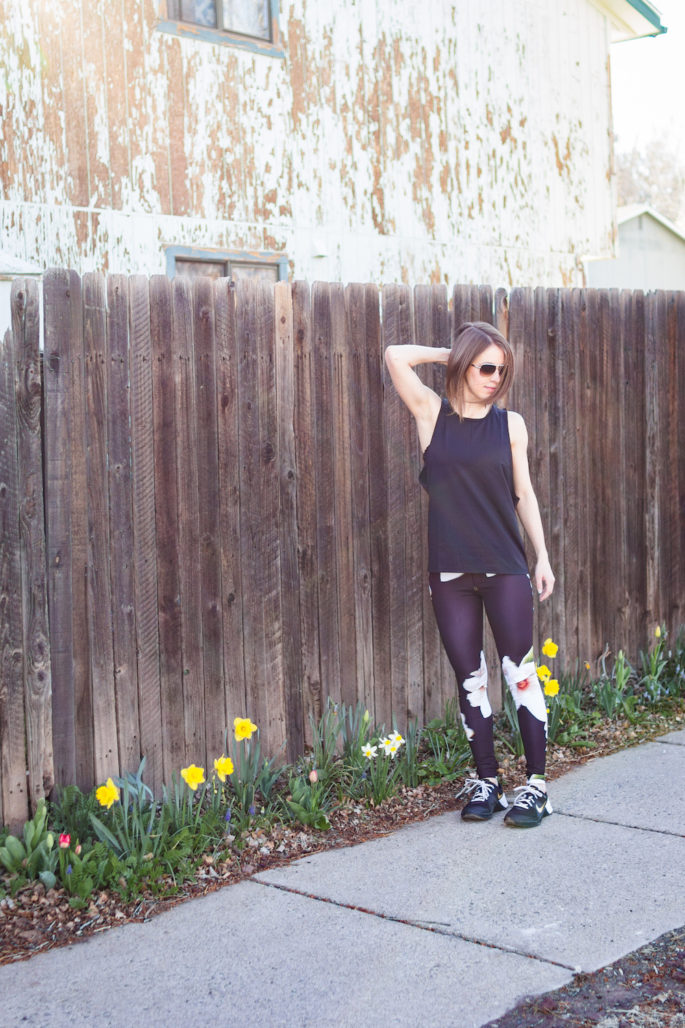 Workout outfit: muscle tank and floral leggings