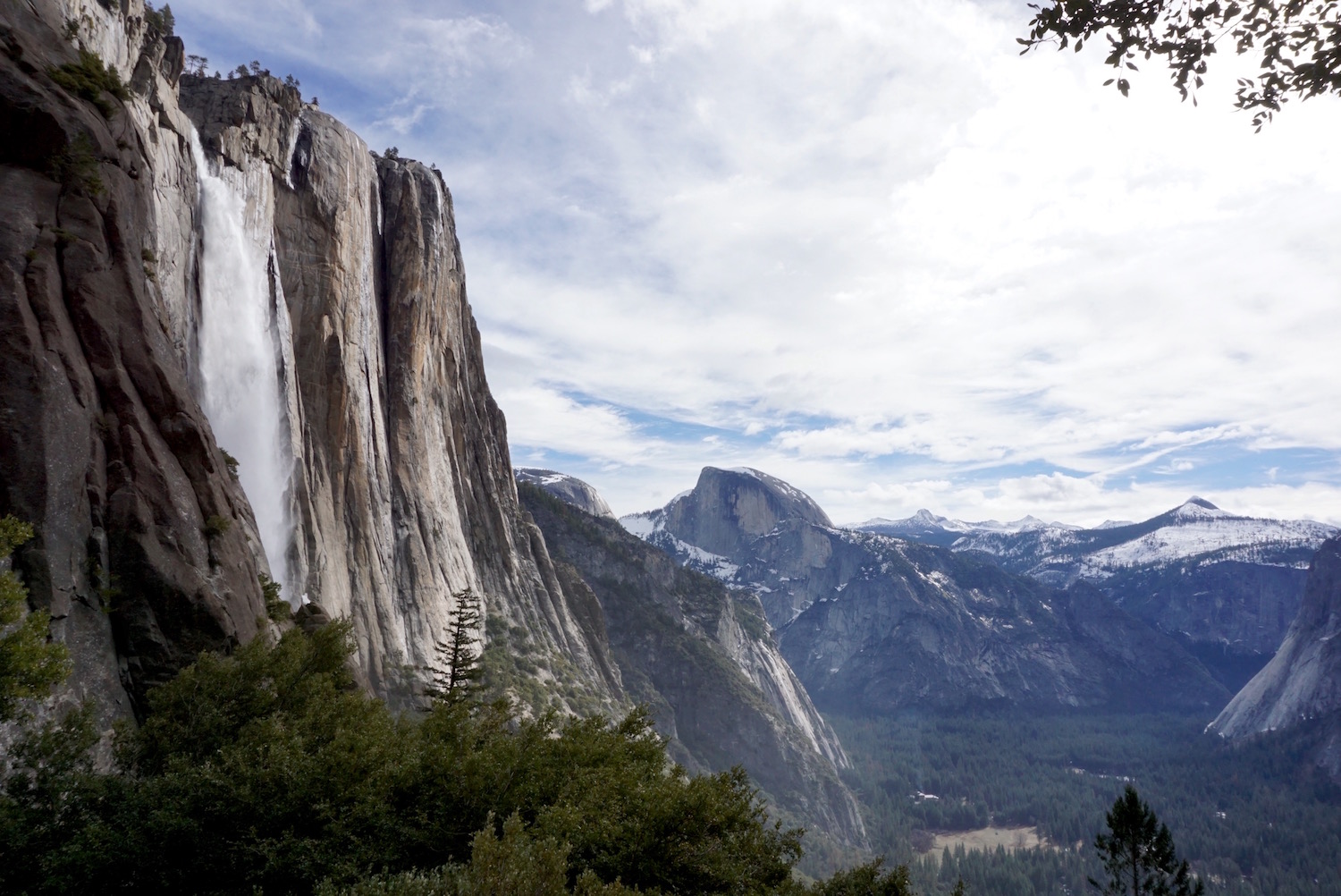 Hiking Upper Yosemite Falls Trail To Yosemite Point (in The Winter ...