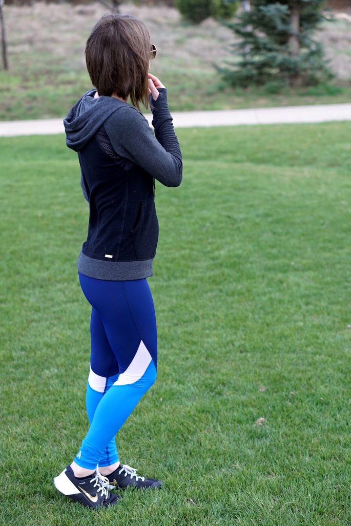Black and blue workout outfit