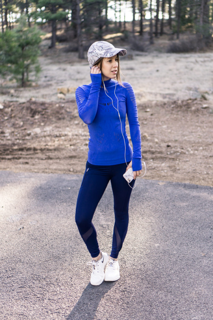 Blue and white spring running outfit