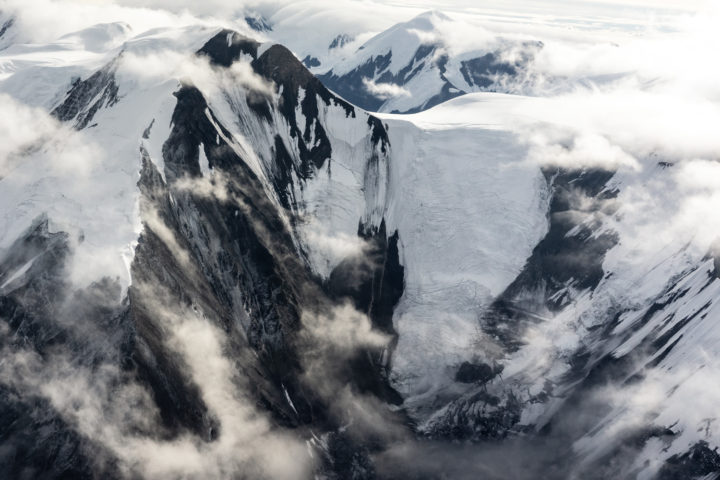 Alaskan Range on Denali flightseeing tour