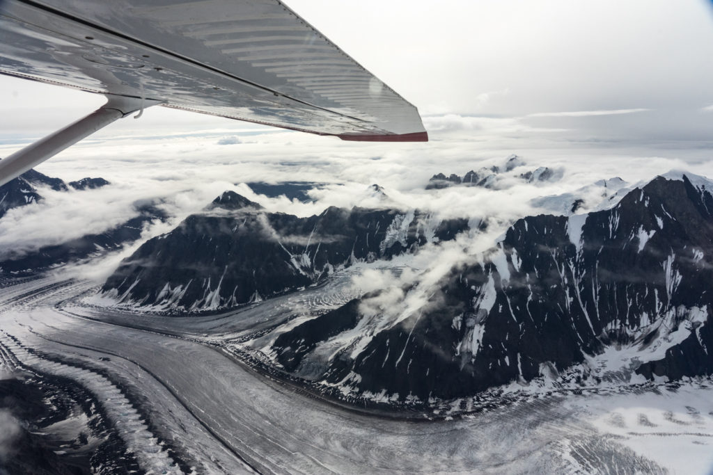 Mountains and Glaciers of the Alaska Range: flightseeing tour